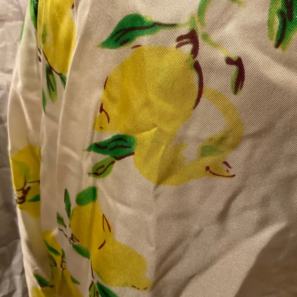 “KATE SPADE” ♠️ Lemon Print Fully Lined Skirt. - Picture 5 of 12